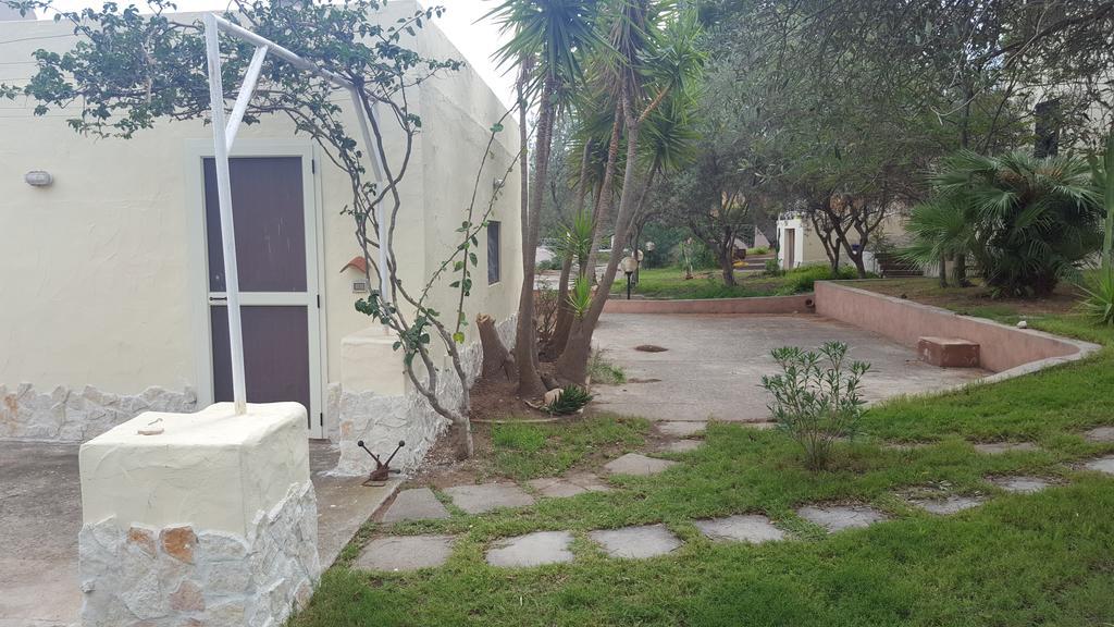 הוילה קאפוטרה Borgo Degli Ulivi Depandance מראה חיצוני תמונה