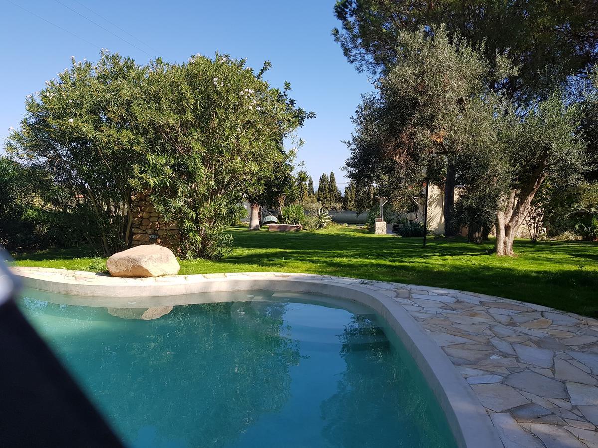 הוילה קאפוטרה Borgo Degli Ulivi Depandance מראה חיצוני תמונה