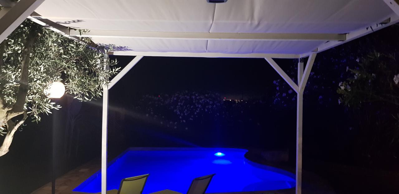 הוילה קאפוטרה Borgo Degli Ulivi Depandance מראה חיצוני תמונה